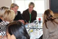 Flacons, pipettes et senteurs au rendez-vous de l’atelier parfum MadCityZen. | © MadCityZen